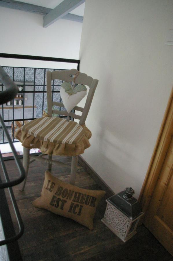 Au Charme D'Antan Bed & Breakfast Feron Ngoại thất bức ảnh