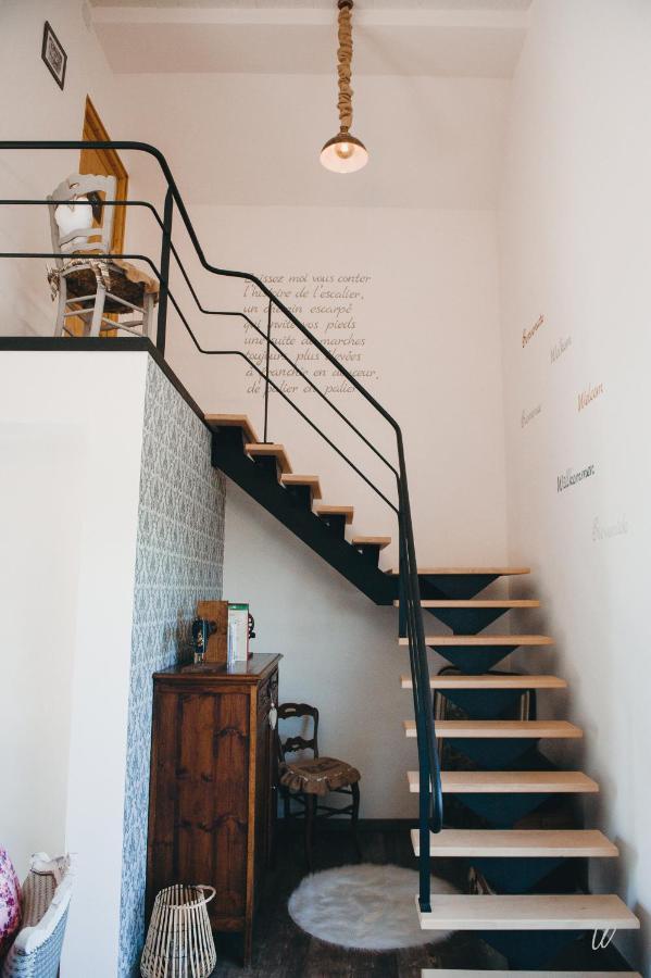 Au Charme D'Antan Bed & Breakfast Feron Ngoại thất bức ảnh