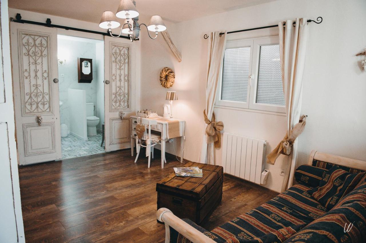 Au Charme D'Antan Bed & Breakfast Feron Ngoại thất bức ảnh