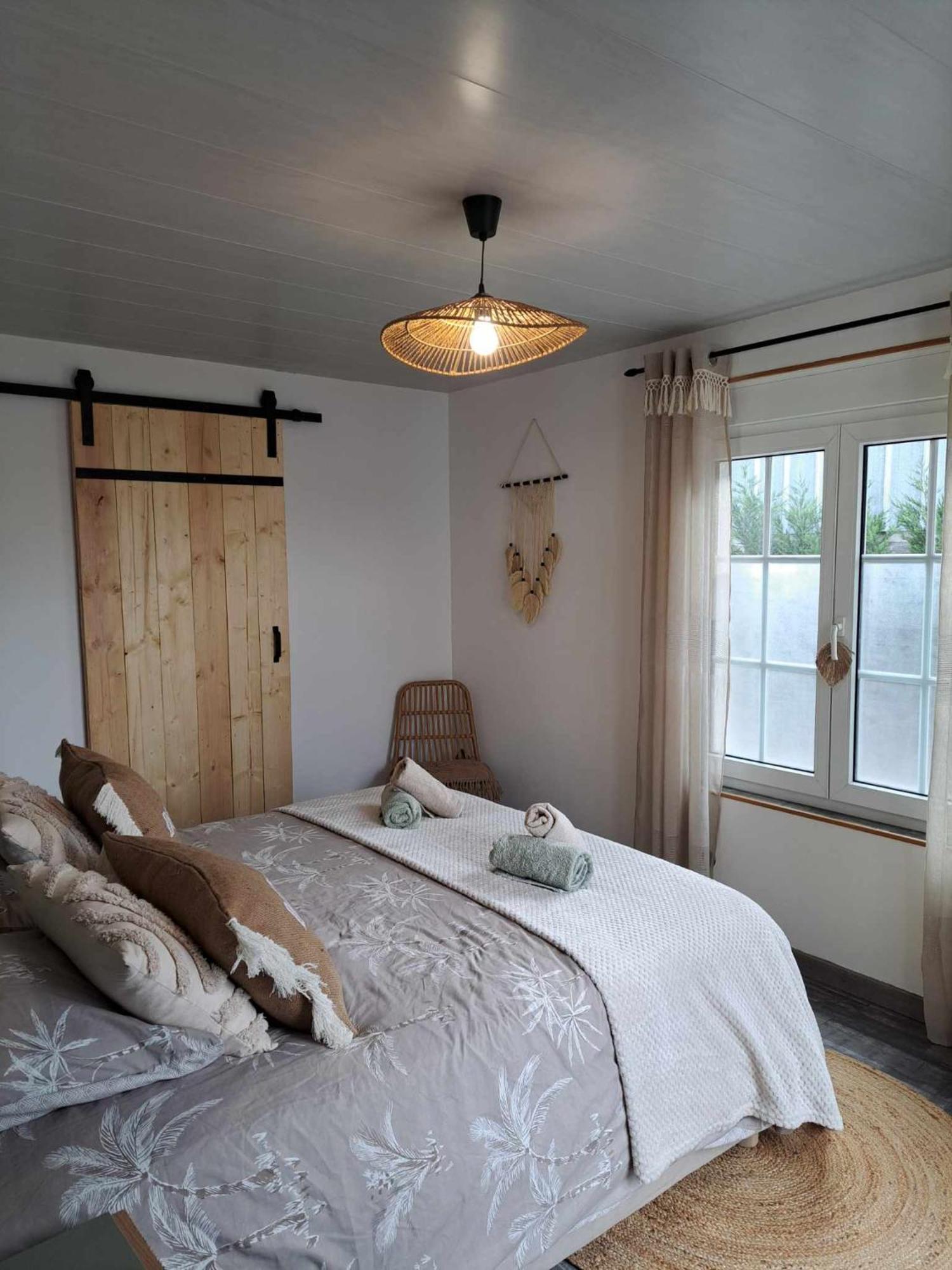 Au Charme D'Antan Bed & Breakfast Feron Ngoại thất bức ảnh